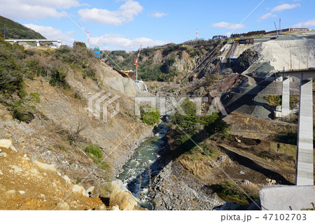 2016年4月の熊本地震以後 復旧工事が進む熊本県阿蘇郡南阿蘇村の長陽大橋付近(2019年1月現在) 2016年4月の熊本地震以後 復旧工事が進む熊本県阿蘇郡南阿蘇村の長陽大橋付近(2019年1月現在) 47102703
