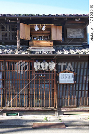 名古屋市：祭礼日の屋根神〔四間道〕 47108649