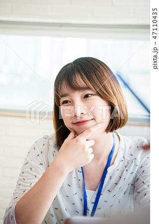 アジア人 20代 ビジネスウーマン 47110435