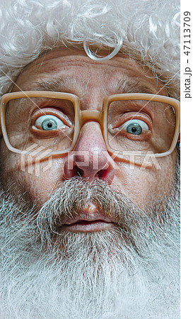 Santa Claus with surprised expression. Santa Claus with surprised expression. 47113709