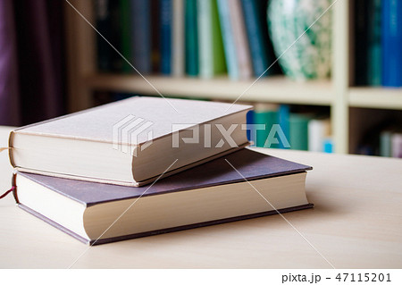 本 書籍 書物 読書 47115201