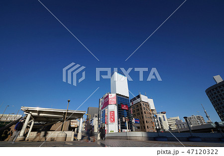 日本の東京都市景観　上野駅や東京スカイツリーなどを望む。平成最後のお正月＝平成３１年１月２日撮影 47120322