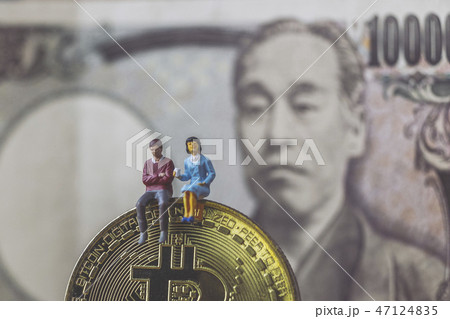 ビットコインと一万円札 ビットコインと一万円札 47124835
