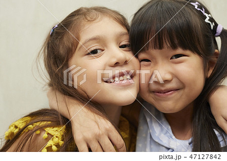 女の子 子供 ポートレート 女の子 子供 ポートレート 47127842