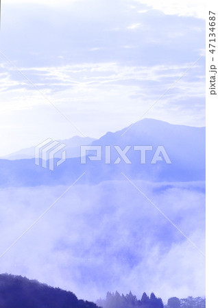 雲海と霧模様と信濃川 雲海と霧模様と信濃川 47134687