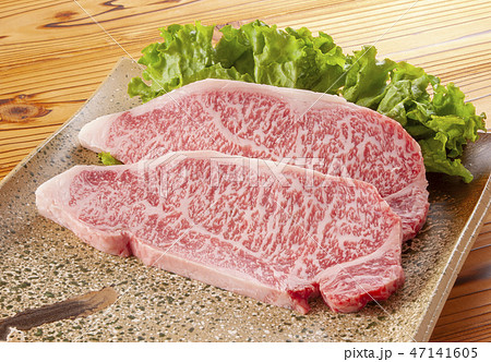 ロースステーキ肉の写真素材
