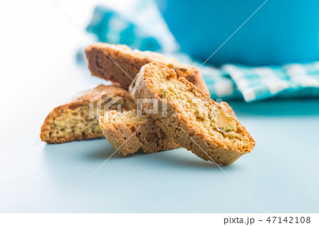 Sweet cantuccini biscuits. Italian biscotti. Sweet cantuccini biscuits. Italian biscotti. 47142108