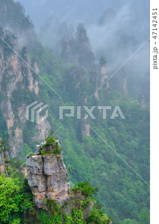 Zhangjiajie mountains, China 47142451