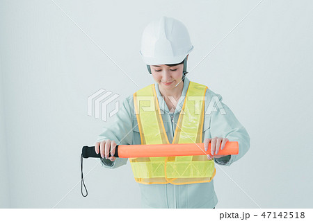 young woman young woman 47142518