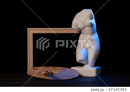 Still life with a bust of Venus. Attributes of the artist Still life with a bust of Venus. Attributes of the artist 47145765