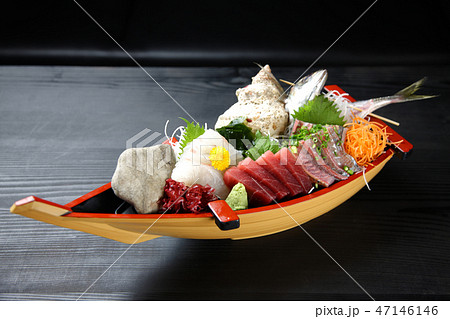 超豪華船盛の新鮮お刺身 超豪華船盛の新鮮お刺身 47146146