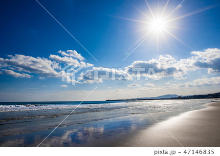 太陽と海 47146835