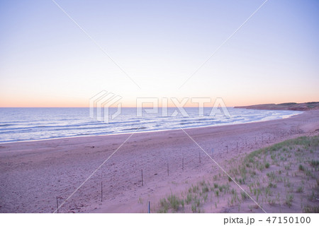 プリンスエドワード島 ビーチで迎える清々しい朝 プリンスエドワード島 ビーチで迎える清々しい朝 47150100