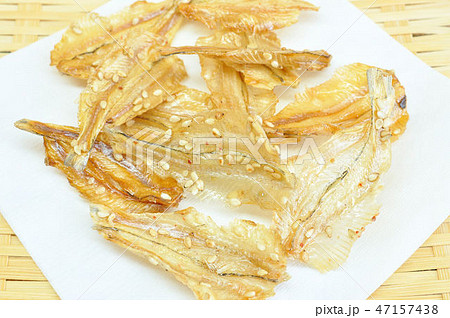 いわしの骨せんべい いわしの骨せんべい 47157438