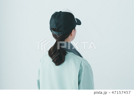 young woman young woman 47157457