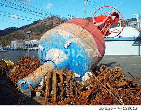 港湾・航路の安全を守る灯浮標 港湾・航路の安全を守る灯浮標 47158013