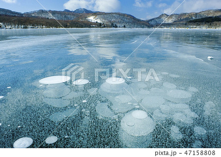 赤城大沼のアイスバブル１ 47158808