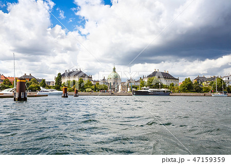 Amalienborg palace and Frederik's church 47159359