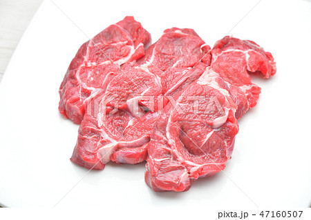 牛すね肉、牛スネ肉、ビーフ、国産北海道産の牛のスネ肉、煮込み用、ビーフシチュー用。精肉、生肉、未加熱 47160507