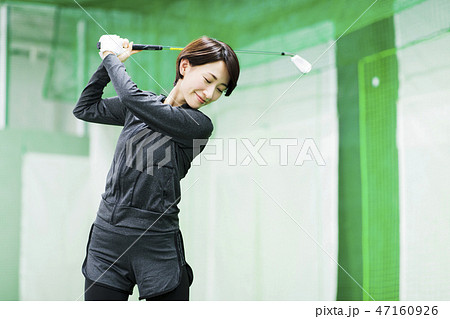 ゴルフ　ゴルフスクール　フィットネス　スポーツジム　女性 47160926