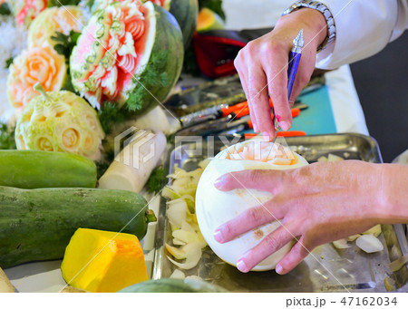 Vegetable and Fruit Carving Vegetable and Fruit Carving 47162034