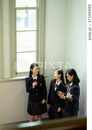 女子高生　札幌　修学旅行　 47166989