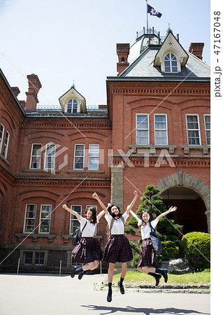 女子高生　札幌　修学旅行　北海道庁旧本庁舎 47167048