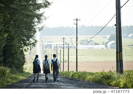 高校生　通学風景 47167775