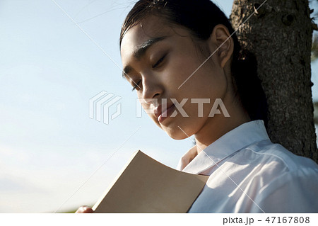 女子高生　ポートレート　公園 47167808
