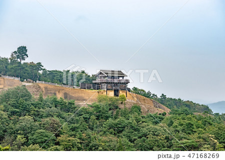 鬼城山山頂の古城 鬼ノ城の写真素材