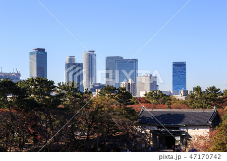 名古屋城西南隅櫓から見た朝の名古屋駅方面 47170742