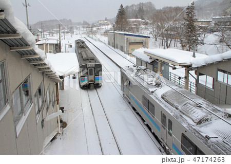大糸線　冬の簗場駅 47174263