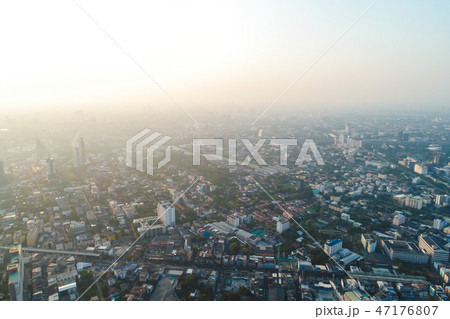 Sunset light on Bangkok city building Sunset light on Bangkok city building 47176807