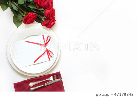 Valentine's day dinner. Romantic table setting. 47179848