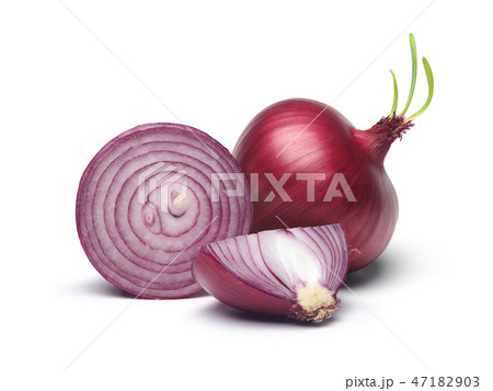Red onion and slices with green sprout Red onion and slices with green sprout 47182903