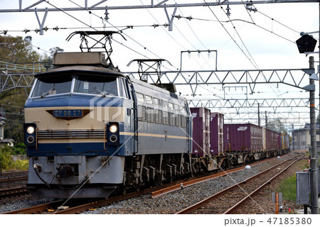 東海道本線を走るEF6627コンテナ貨物列車 東海道本線を走るEF6627コンテナ貨物列車 47185380
