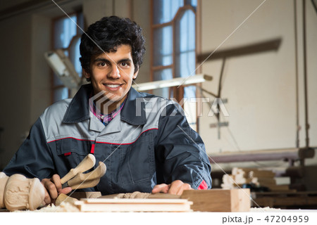 Carpenter at work 47204959