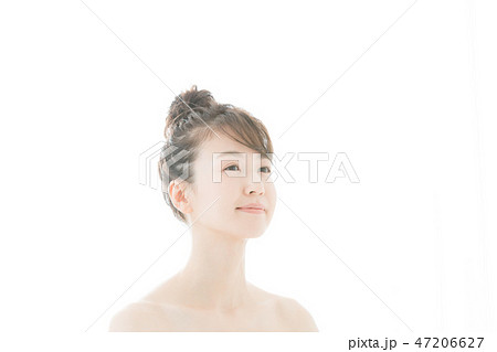 young woman young woman 47206627