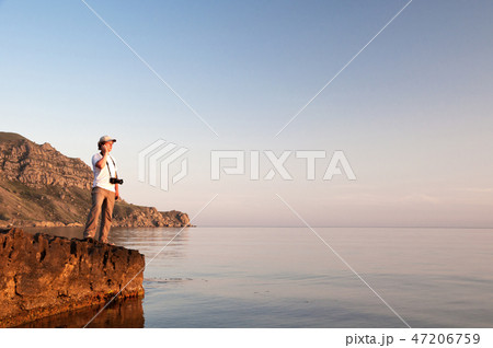 Resting seaside 47206759