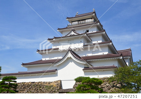 会津若松城(鶴ヶ城)の天守閣（福島県会津若松市追手町） 47207251