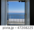 扉の向こうの海 47208225