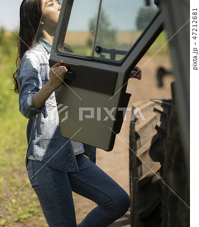 女性 農業 女性 農業 47212681