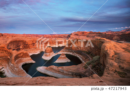 Powell lake 47217943