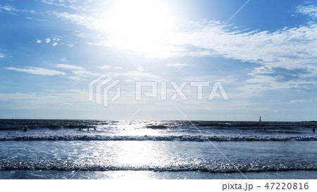 ボルネオ島　夕日とビーチ 47220816