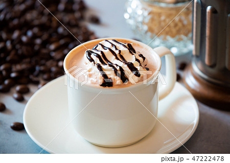 カフェモカ・ラテ withホイップクリーム カフェモカ・ラテ withホイップクリーム 47222478