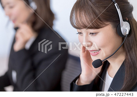 オペレーター、コールセンター、スーツ、スタッフ オペレーター、コールセンター、スーツ、スタッフ 47227443