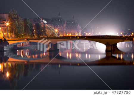 Night Seine in Paris, France Night Seine in Paris, France 47227780