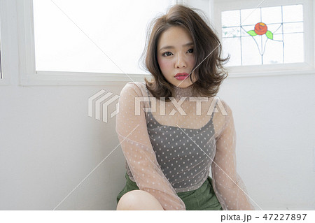 ストレート 外ハネボブスタイル 女性 ストレート 外ハネボブスタイル 女性 47227897