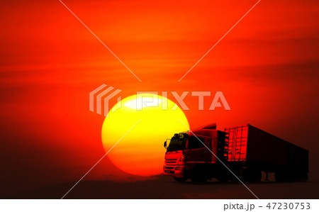 Drive on road 47230753