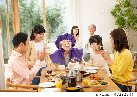 大家族 四世代 ファミリーイメージ 47232244
